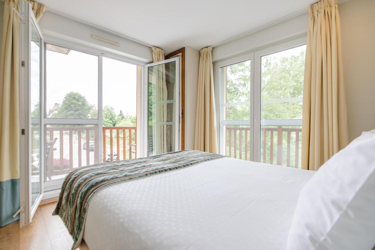 Karma Manoir Des Deux Amants Aparthotel คอนเนลเลส์ ภายนอก รูปภาพ