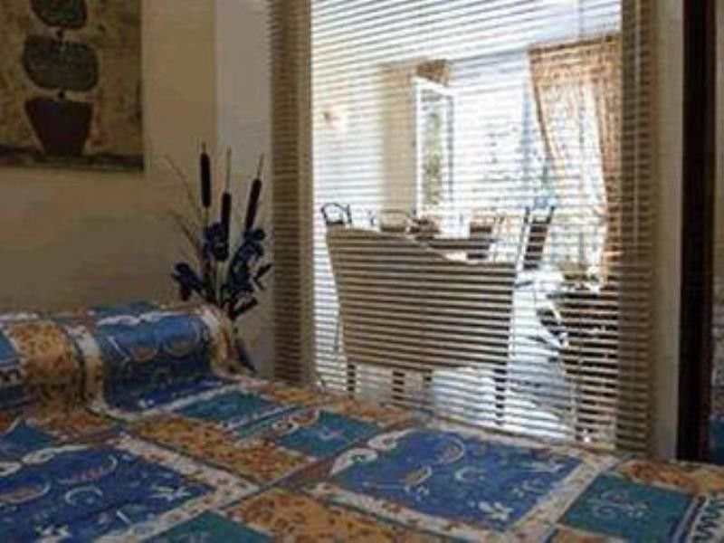 Karma Manoir Des Deux Amants Aparthotel คอนเนลเลส์ ภายนอก รูปภาพ