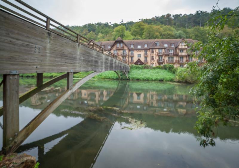 Karma Manoir Des Deux Amants Aparthotel คอนเนลเลส์ ภายนอก รูปภาพ