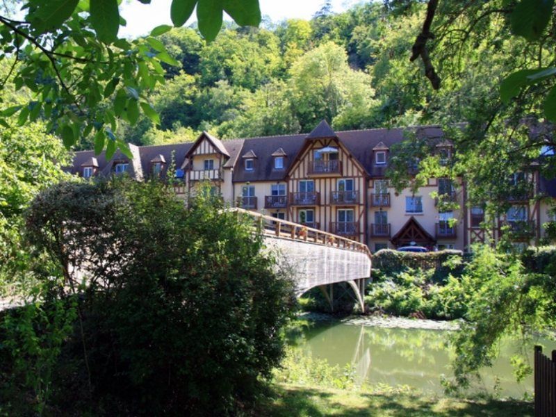 Karma Manoir Des Deux Amants Aparthotel คอนเนลเลส์ ภายนอก รูปภาพ