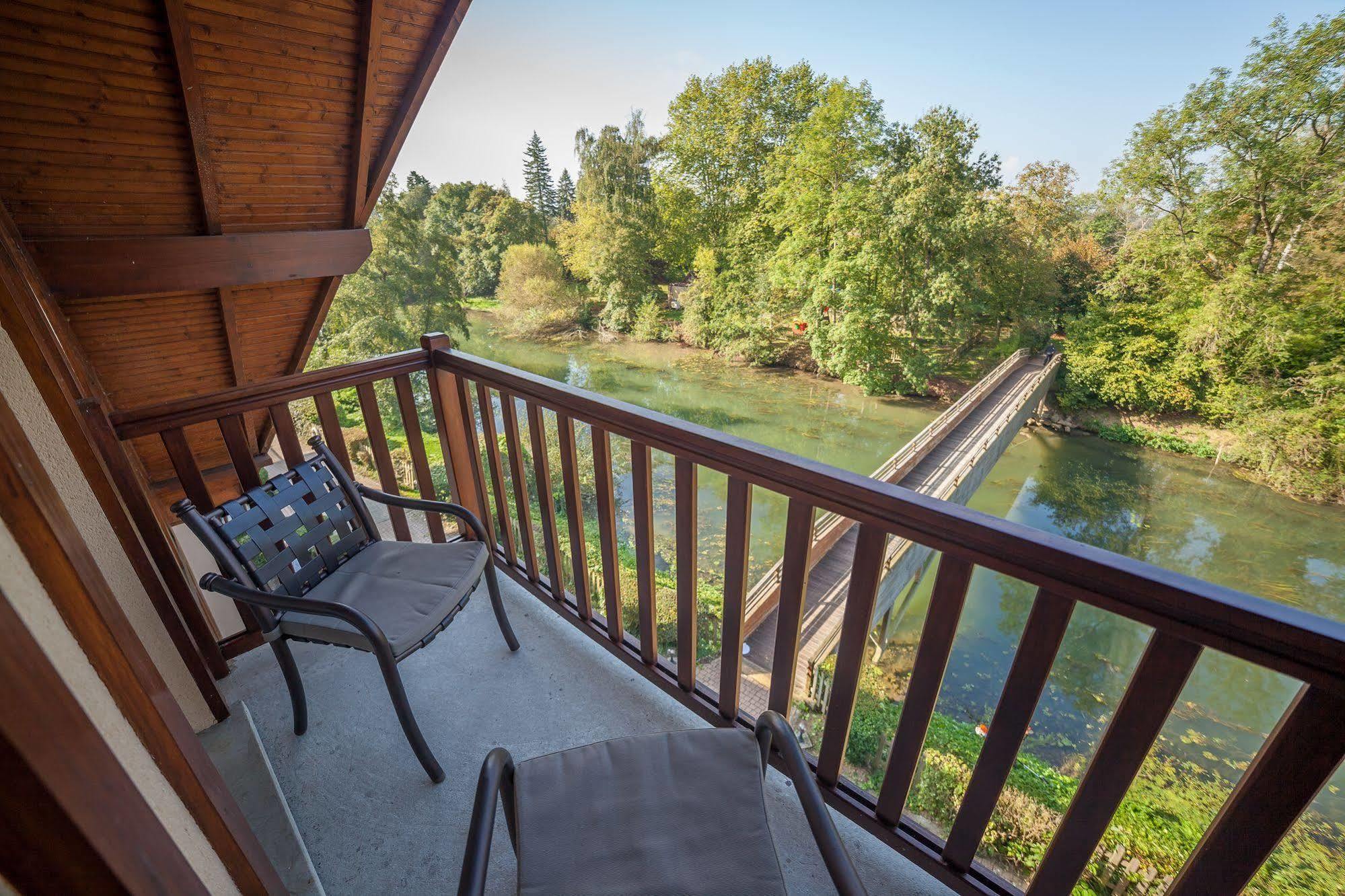 Karma Manoir Des Deux Amants Aparthotel คอนเนลเลส์ ภายนอก รูปภาพ