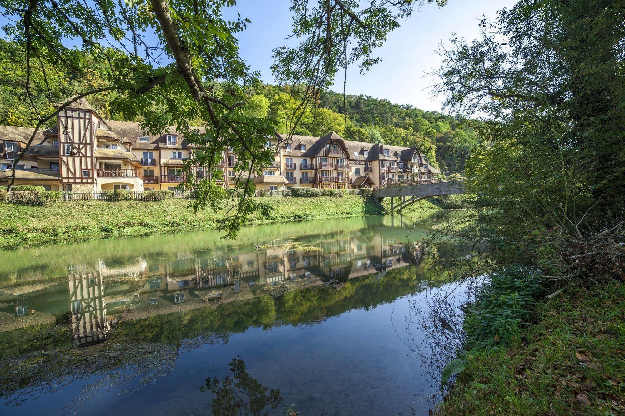 Karma Manoir Des Deux Amants Aparthotel คอนเนลเลส์ ภายนอก รูปภาพ